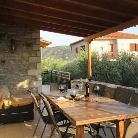 Seaside Serenity Villa, 200m From Pantazi Dom wakacyjny Ajos Nikolaos